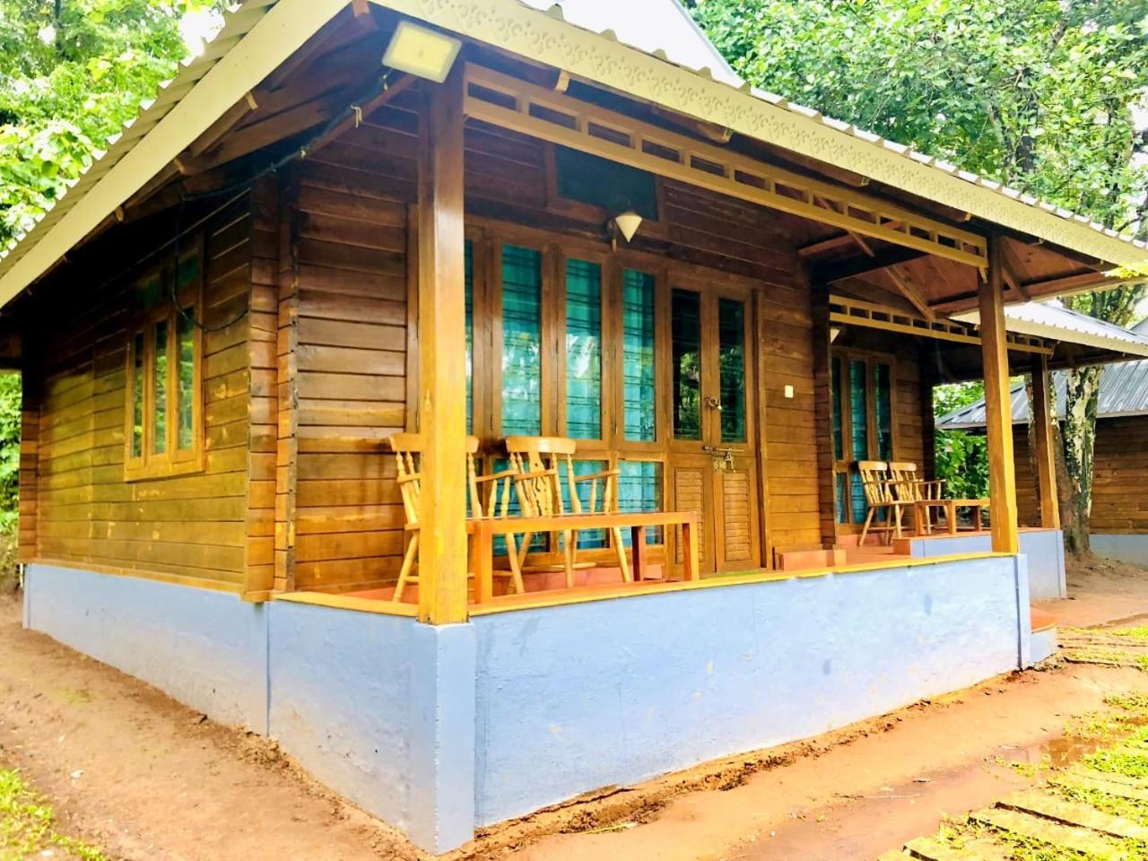 Royal Wooden Villa มานันทาวดี ภายนอก รูปภาพ