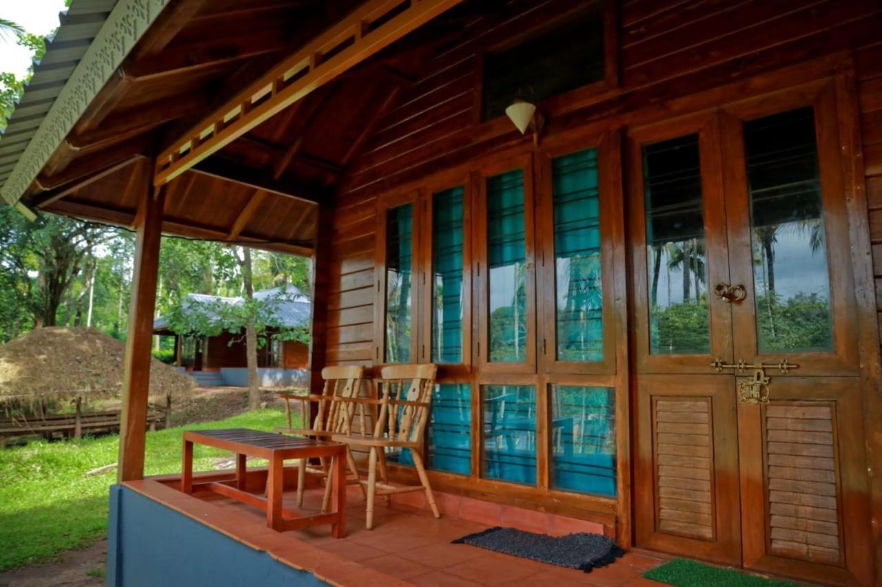 Royal Wooden Villa มานันทาวดี ภายนอก รูปภาพ